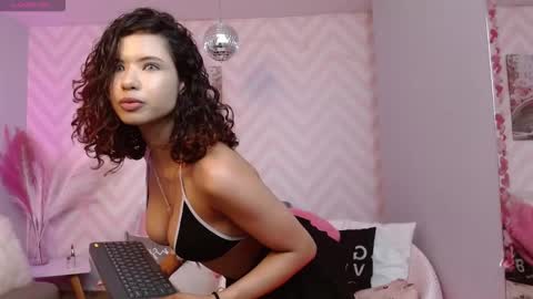 anyawink online show from February 12, 8:37 pm