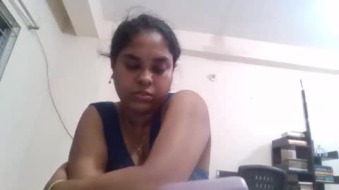 anydanyg online show from April 23, 12:29 pm