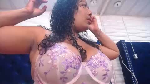 Snapshot of anyelaevansx chatting on July 21, 2:08 pm Anyela online show from July 21, 2:08 pm