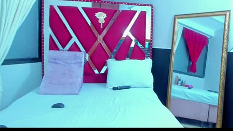 Anyela  online show from December 17, 3:06 am