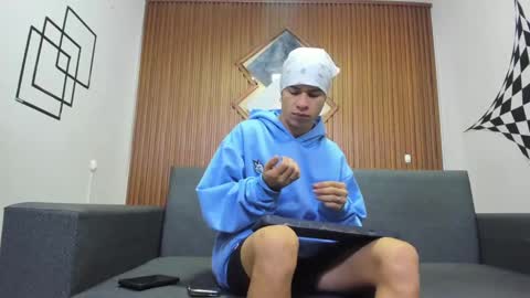 Snapshot of anyelo_sexyhot chatting on January 20, 12:07 pm anyelo_sexyhot online show from January 20, 12:07 pm