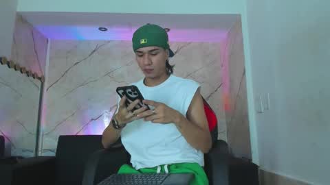 Snapshot of anyelo_sexyhot chatting on October 2, 12:12 pm anyelo_sexyhot online show from October 2, 12:12 pm