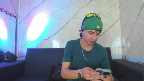 Snapshot of anyelo_sexyhot chatting on October 8, 11:52 am anyelo_sexyhot online show from October 8, 11:52 am