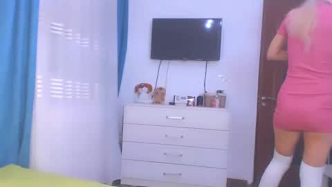 Snapshot of anysadoll chatting on December 13, 12:53 am An online show from December 13, 12:53 am