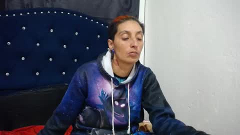 anyu online show from December 12, 10:34 am