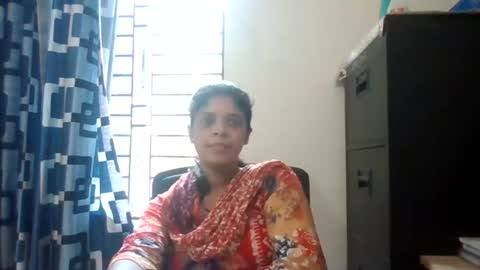 Snapshot of apa142817 chatting on July 29, 7:28 am Aparalux online show from July 29, 7:28 am