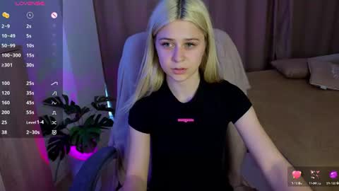 ApheliaStar online show from June 8, 3:12 pm