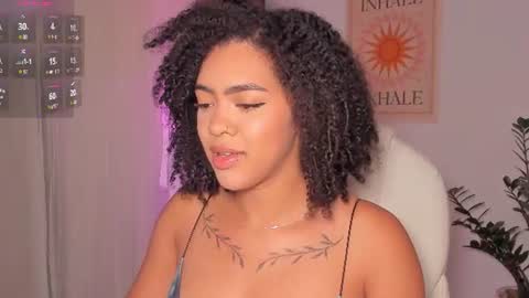 Snapshot of aphrodite_sweet chatting on July 6, 8:55 pm Karla online show from July 6, 8:55 pm