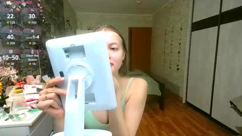 Aphrodite online show from March 2, 4:58 pm