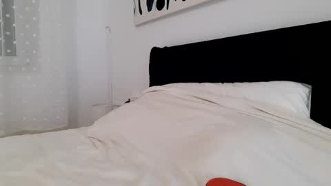 Snapshot of apollobest77 chatting on December 17, 12:01 am apollobest77 online show from December 17, 12:01 am