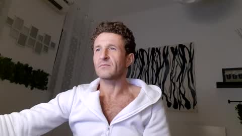 Snapshot of apollobest77 chatting on January 14, 10:23 pm apollobest77 online show from January 14, 10:23 pm