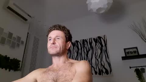 Snapshot of apollobest77 chatting on January 17, 8:11 pm apollobest77 online show from January 17, 8:11 pm