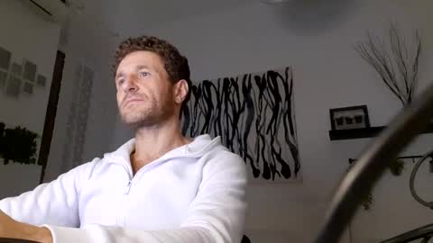 Snapshot of apollobest77 chatting on January 23, 7:51 pm apollobest77 online show from January 23, 7:51 pm