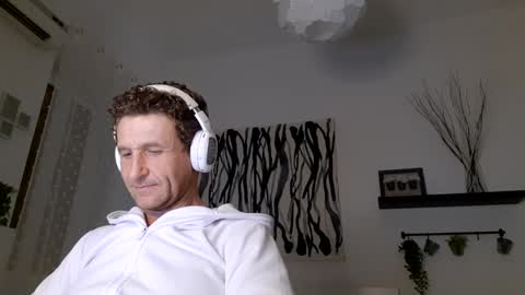 Snapshot of apollobest77 chatting on January 29, 8:56 pm apollobest77 online show from January 29, 8:56 pm