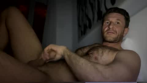 Snapshot of apollobest77 chatting on February 22, 12:05 am apollobest77 online show from February 22, 12:05 am