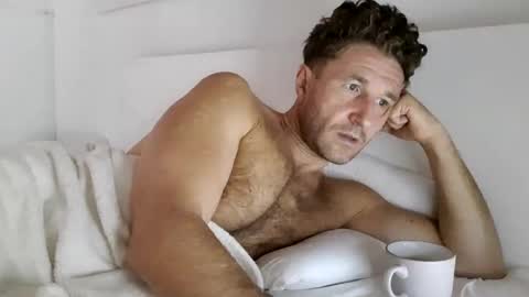 Snapshot of apollobest77 chatting on October 5, 10:13 am apollobest77 online show from October 5, 10:13 am