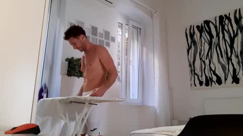 Snapshot of apollobest77 chatting on November 5, 1:33 pm apollobest77 online show from November 5, 1:33 pm