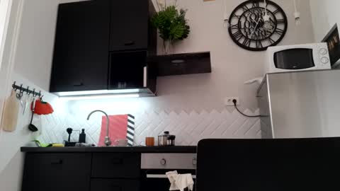 Snapshot of apollobest77 chatting on November 23, 12:38 pm apollobest77 online show from November 23, 12:38 pm