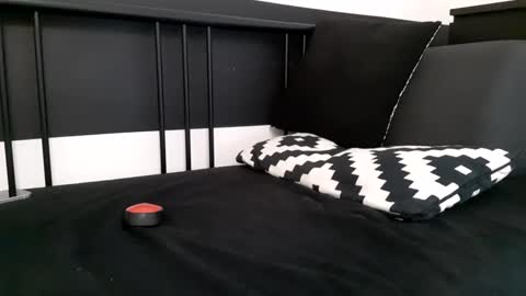 Snapshot of apollobest77 chatting on December 4, 1:53 pm apollobest77 online show from December 4, 1:53 pm