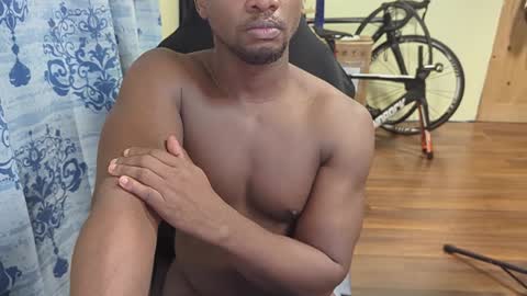 apollodarkmn online show from December 15, 2:52 am