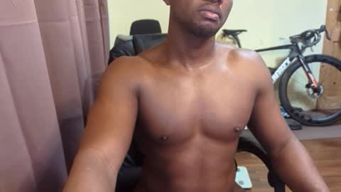 Snapshot of apollodarkmn chatting on December 14, 10:58 pm apollodarkmn online show from December 14, 10:58 pm