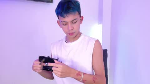 Apolo online show from June 2, 7:49 pm