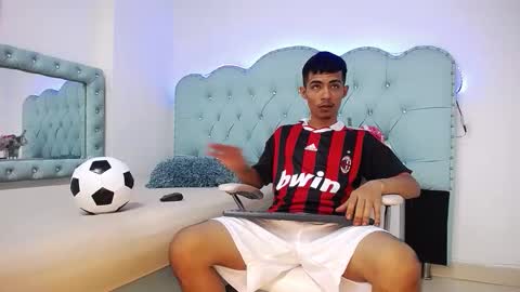 Apolo Richards online show from February 7, 8:01 pm