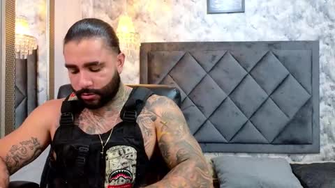 Snapshot of apolo_rousse chatting on September 16, 11:06 pm Apolo online show from September 16, 11:06 pm