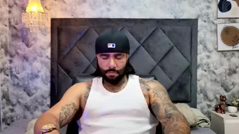Snapshot of apolo_rousse chatting on October 1, 8:48 pm Apolo online show from October 1, 8:48 pm