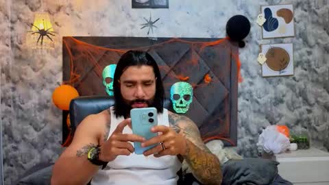 Snapshot of apolo_rousse chatting on October 23, 1:38 am Apolo online show from October 23, 1:38 am
