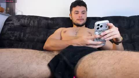 Snapshot of apoloklein_ chatting on July 22, 8:28 am Apolo Klein online show from July 22, 8:28 am