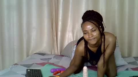 Apple queen online show from February 16, 10:50 pm