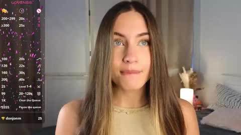 Vicki online show from September 22, 9:11 am