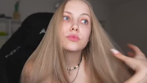  REYNA  my friend   online show from May 4, 3:19 pm