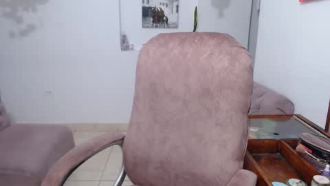 Snapshot of appril_foxx chatting on November 12, 3:45 pm apprilfoxx online show from November 12, 3:45 pm