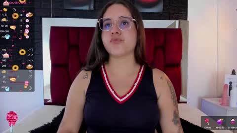 Snapshot of april1_sc chatting on December 10, 1:33 pm April SC online show from December 10, 1:33 pm