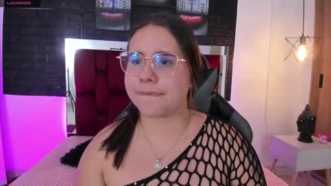 Snapshot of april1_sc chatting on February 17, 4:48 pm April SC online show from February 17, 4:48 pm