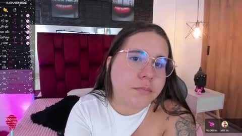 Snapshot of april1_sc chatting on February 19, 1:39 pm April SC online show from February 19, 1:39 pm