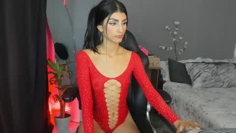 Snapshot of april_scarlett chatting on February 17, 10:36 pm Scarlett Independent Model  online show from February 17, 10:36 pm