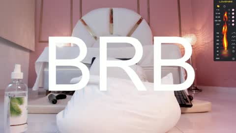 Snapshot of aprilbonnie chatting on January 8, 11:52 pm 3pm to 930 pm colombia online show from January 8, 11:52 pm