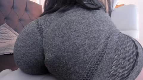 Cris online show from February 23, 3:18 pm