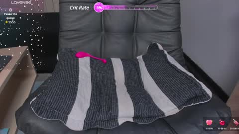 aprilricci online show from December 6, 11:36 pm