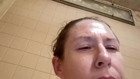 Snapshot of aprilross2027 chatting on July 1, 3:23 pm Cottonscandy69wannabyte online show from July 1, 3:23 pm