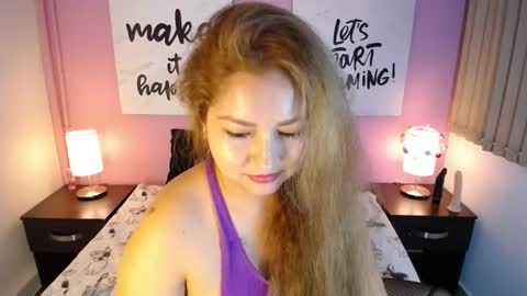 AprilSnow online show from December 11, 11:10 pm