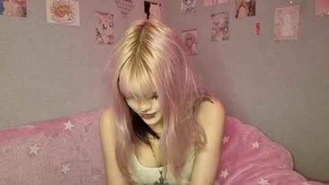 Snapshot of aprilspark chatting on May 29, 8:40 pm Alice D online show from May 29, 8:40 pm