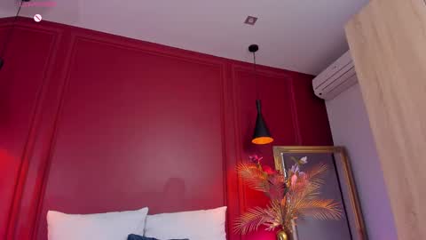 Snapshot of aprilwon chatting on February 13, 9:30 am April online show from February 13, 9:30 am