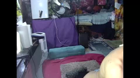 Snapshot of aquafoxxy chatting on May 1, 5:34 am aquafoxxy online show from May 1, 5:34 am