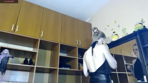 Snapshot of aqualen chatting on October 10, 10:14 am aqualen online show from October 10, 10:14 am