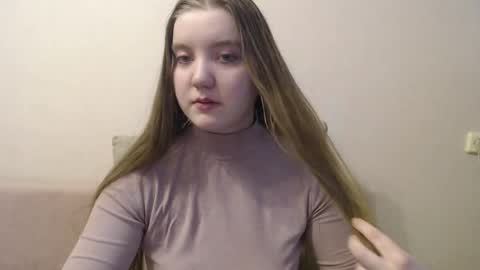 Snapshot of aquanarmin chatting on February 4, 10:00 am Josefin online show from February 4, 10:00 am