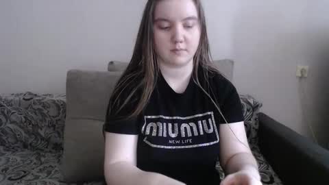 Josefin online show from March 27, 8:48 am